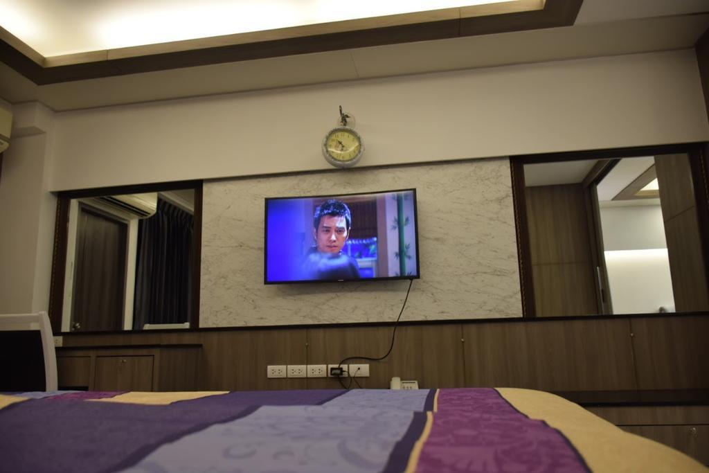 Family Suite Room Pratunam Bangkok Esterno foto